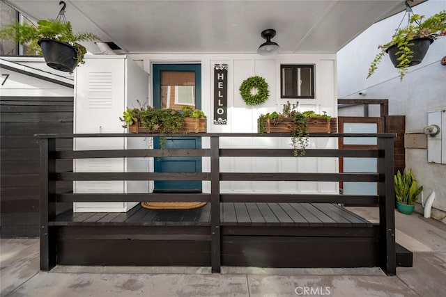 27 A Surfside Ave, Surfside, CA 90743 - entrance to property