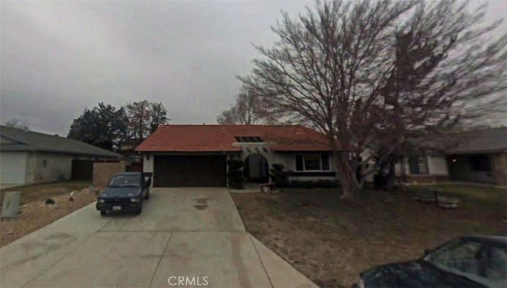 12850 Bermuda Dunes Dr, Victorville, CA 92395 - photo 1
