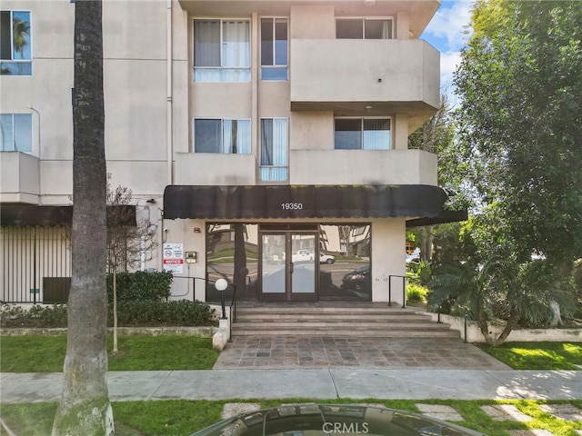 19350 Sherman Way Unit 204, Reseda, CA 91335 - view of building exterior