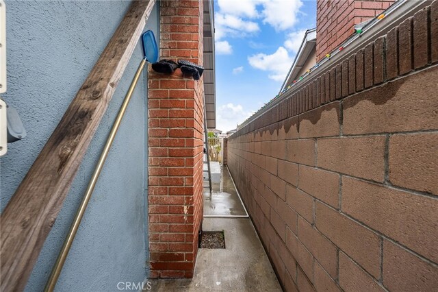 21322 Millpoint Ave, Carson, CA 90745 - details featuring fence and brick siding