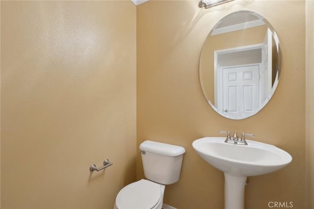 42042 Chestnut Dr, Temecula, CA 92591 - half bath with toilet