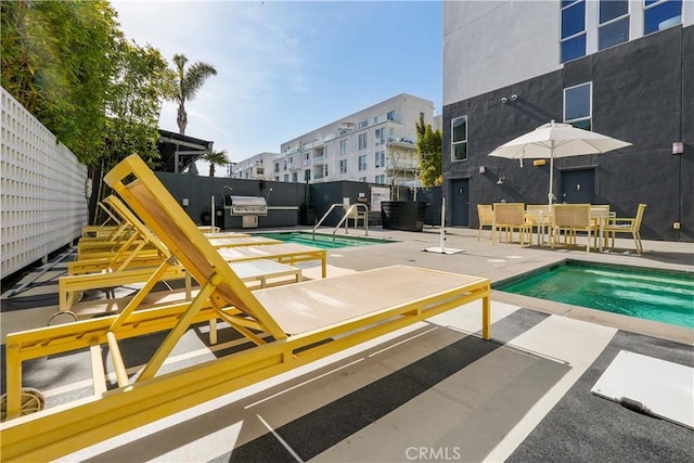 4215 Glencoe Ave Unit 407, Marina Del Rey, CA 90292 - community pool featuring fence and a patio area