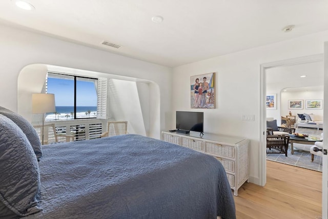 1552 Camino Del Mar Unit 623/625, Del Mar, CA 92014 - bedroom with light wood-style floors and recessed lighting