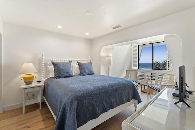 1552 Camino Del Mar Unit 623/625, Del Mar, CA 92014 - bedroom with wood finished floors, baseboards, and recessed lighting