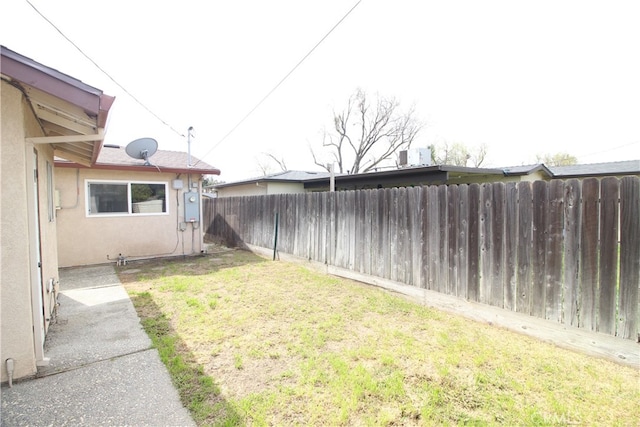 view of yard featuring fence private yard