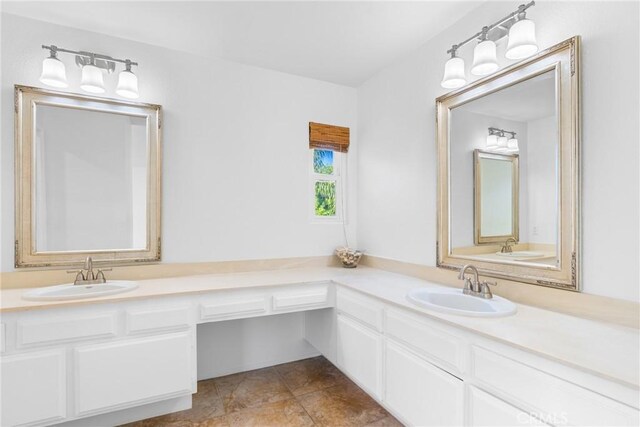2204 Recodo Ct, Carlsbad, CA 92009 - bathroom featuring double vanity