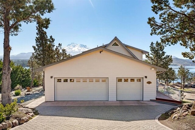 15516 Valley View Dr, Weed, CA 96094 - exterior space featuring a mountain view