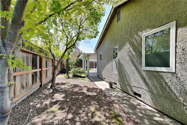 2100 Sherwood Ave Unit A, Modesto, CA 95350 - view of yard featuring a fenced backyard