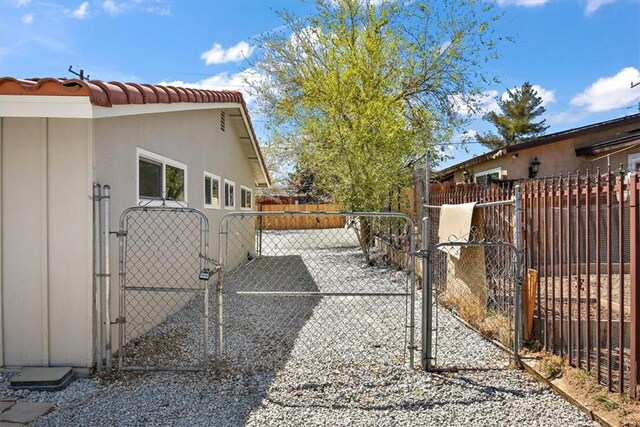 15668 Inyo St, Victorville, CA 92395 - photo 28