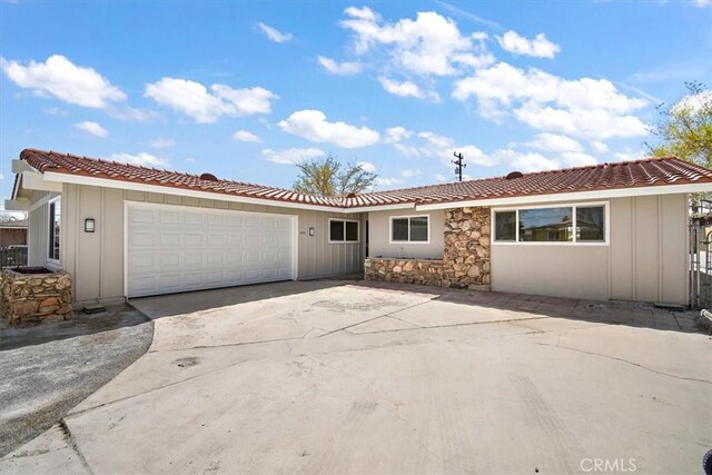 15668 Inyo St, Victorville, CA 92395 - photo 2