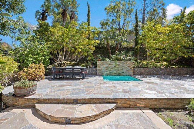 68 Sanctuary, Irvine, CA 92620 - view of patio featuring outdoor dining area