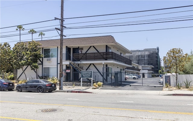 5331 Cahuenga Blvd, North Hollywood, CA 91601 - photo 1