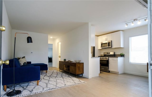 5331 Cahuenga Blvd, North Hollywood, CA 91601 - photo 20