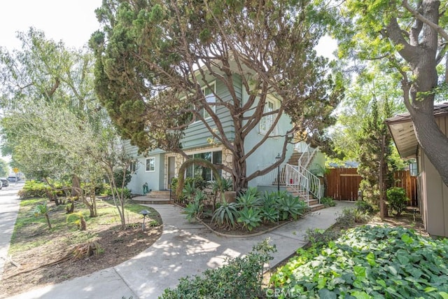 5270 E Anaheim Rd Unit 2, Long Beach, CA 90815 - view of front of house featuring fence