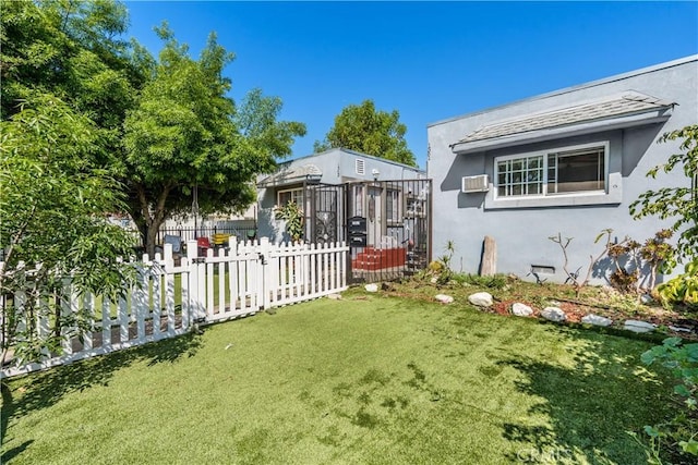 1361 W Vernon Ave, Los Angeles, CA 90037 - view of yard featuring fence