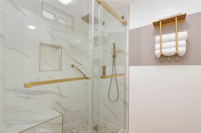 2405 Via Mariposa W Unit 1B, Laguna Woods, CA 92637 - full bath with a marble finish shower