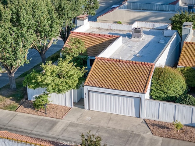 4837 N Hulbert Ave, Fresno, CA 93705 - aerial view of property and surrounding area