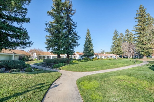 4837 N Hulbert Ave, Fresno, CA 93705 - view of property's community with a residential view and a yard
