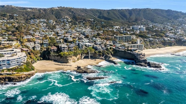 31706 Seacliff Dr, Laguna Beach, CA 92651 - aerial view featuring a water and mountain view and a beach view