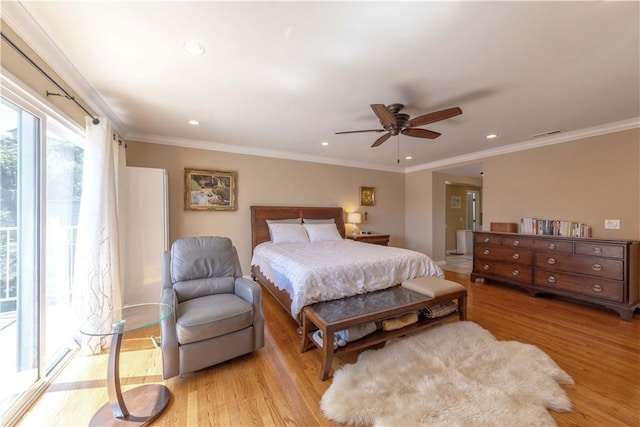 bedroom featuring light wood-type flooring, recessed lighting, visible vents, and ornamental molding