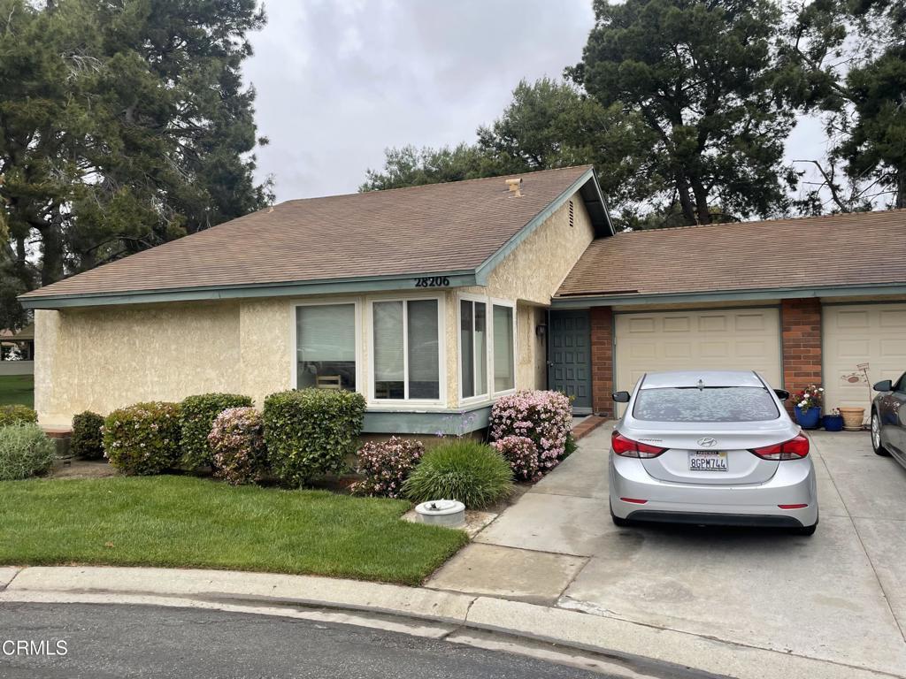 28206 Village 28, Camarillo, CA 93012 - photo 1