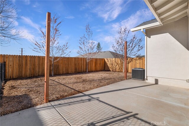 766 Willow St, Paradise, CA 95969 - fenced backyard with a patio area