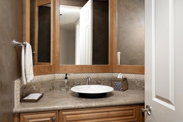 5023 Windsor Dr, San Diego, CA 92109 - bathroom featuring vanity