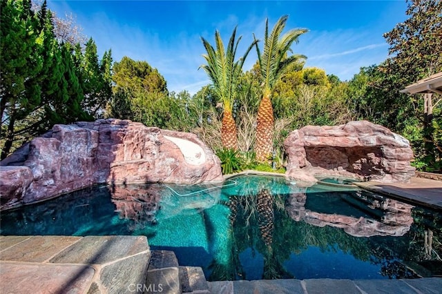 41504 Mission Dr, Palmdale, CA 93551 - view of outdoor pool