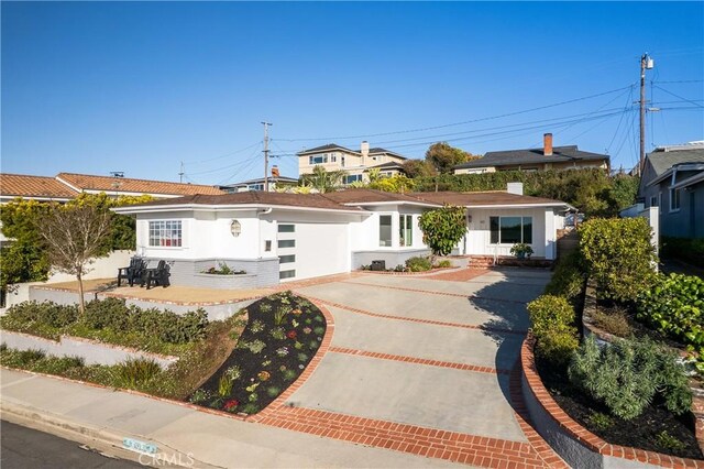 410 Via Mesa Grande, Redondo Beach, CA 90277 - view of front facade featuring concrete driveway