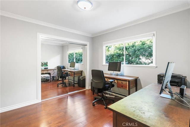 410 Via Mesa Grande, Redondo Beach, CA 90277 - office space with wood finished floors and ornamental molding