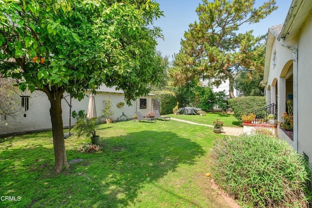 646 Orange Grove Ave, South Pasadena, CA 91030 - view of yard with fence