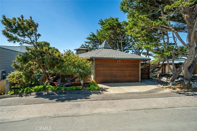 2431 Sherwood Dr, Cambria, CA 93428 - view of garage