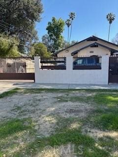 7412 Vassar Ave, Canoga Park, CA 91303 - photo 1