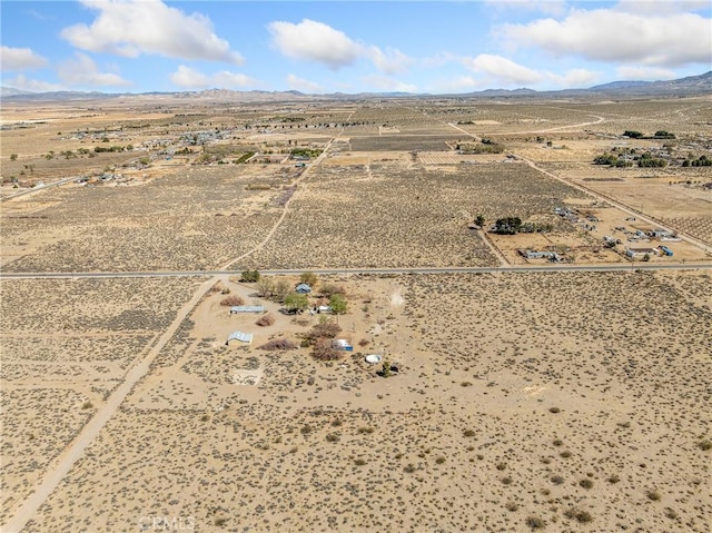 10172 Tradepost Rd, Lucerne Valley, CA 92356 - photo 43