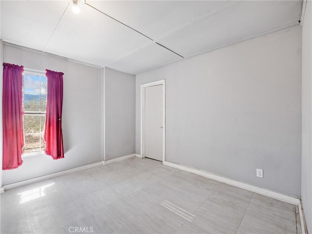 10172 Tradepost Rd, Lucerne Valley, CA 92356 - photo 17