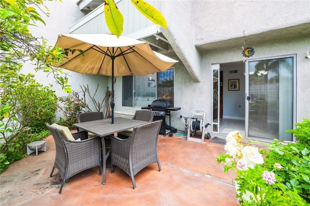 18815 Thornwood Cir Unit Ci32, Huntington Beach, CA 92646 - view of patio / terrace with grilling area and outdoor dining area