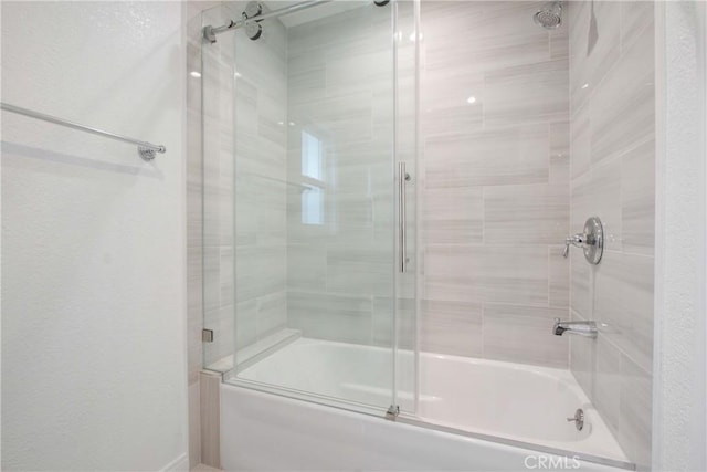 2619 Alice St, Los Angeles, CA 90065 - bathroom with combined bath / shower with glass door