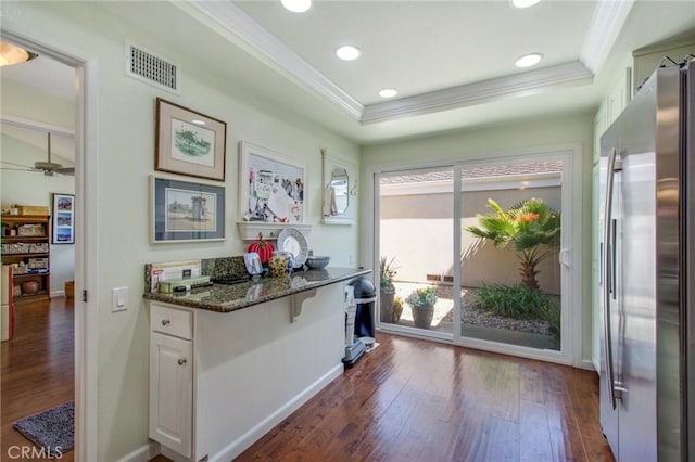 7286 Mast Dr, Huntington Beach, CA 92648 - photo 15