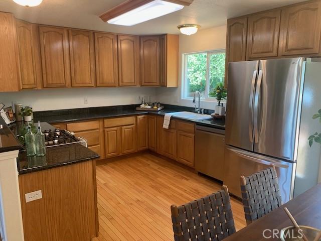 10621 Point Lakeview Rd, Kelseyville, CA 95451 - photo 13