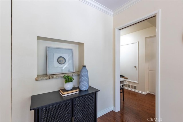 6 5th Pl, Long Beach, CA 90802 - corridor featuring ornamental molding, dark wood finished floors, and baseboards