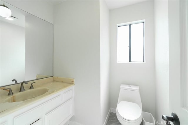 4706 W 168th St, Lawndale, CA 90260 - bathroom featuring vanity and toilet