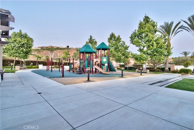 16720 S Peak Ct, Riverside, CA 92503 - view of community playground