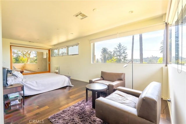 712 Orange Grove Ter, South Pasadena, CA 91030 - bedroom with wood finished floors and baseboards