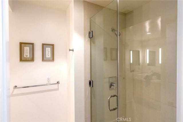 712 Orange Grove Ter, South Pasadena, CA 91030 - bathroom featuring a stall shower