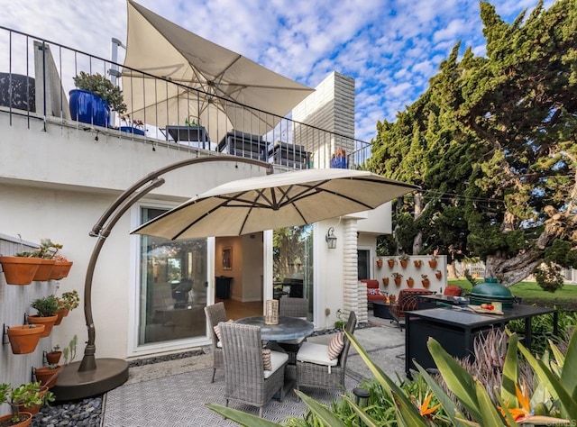 7031 Estrella De Mar Rd, Carlsbad, CA 92009 - view of patio featuring outdoor dining space
