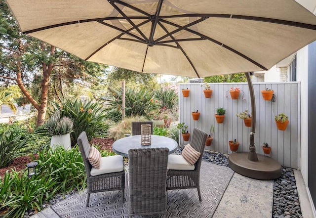 7031 Estrella De Mar Rd, Carlsbad, CA 92009 - view of patio with outdoor dining space