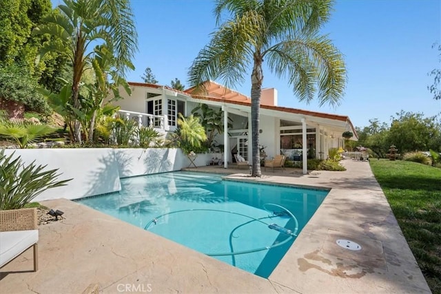 10 Stagecoach Rd, Bell Canyon, CA 91307 - pool with a patio