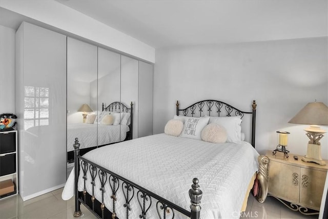 10 Stagecoach Rd, Bell Canyon, CA 91307 - bedroom with tile patterned flooring and a closet