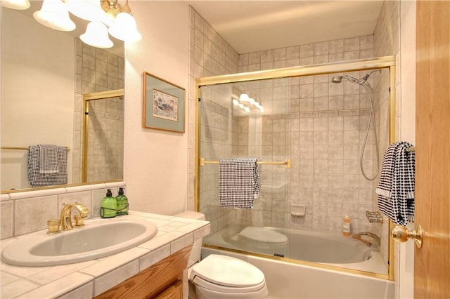 full bathroom with shower / bath combination with glass door, toilet, vanity, and a notable chandelier