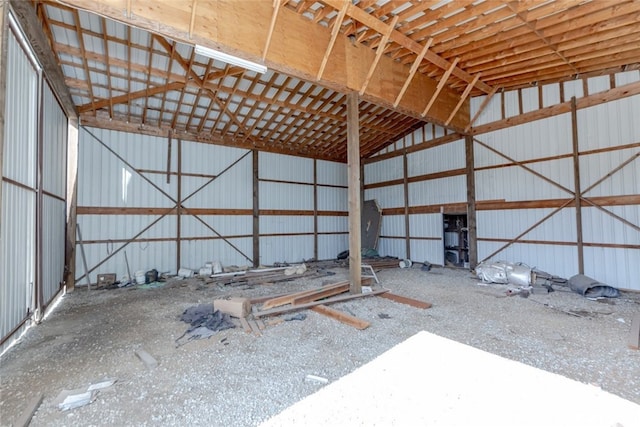 42135 San Francisquito Canyon Rd, Green Valley, CA 91390 - garage featuring metal wall